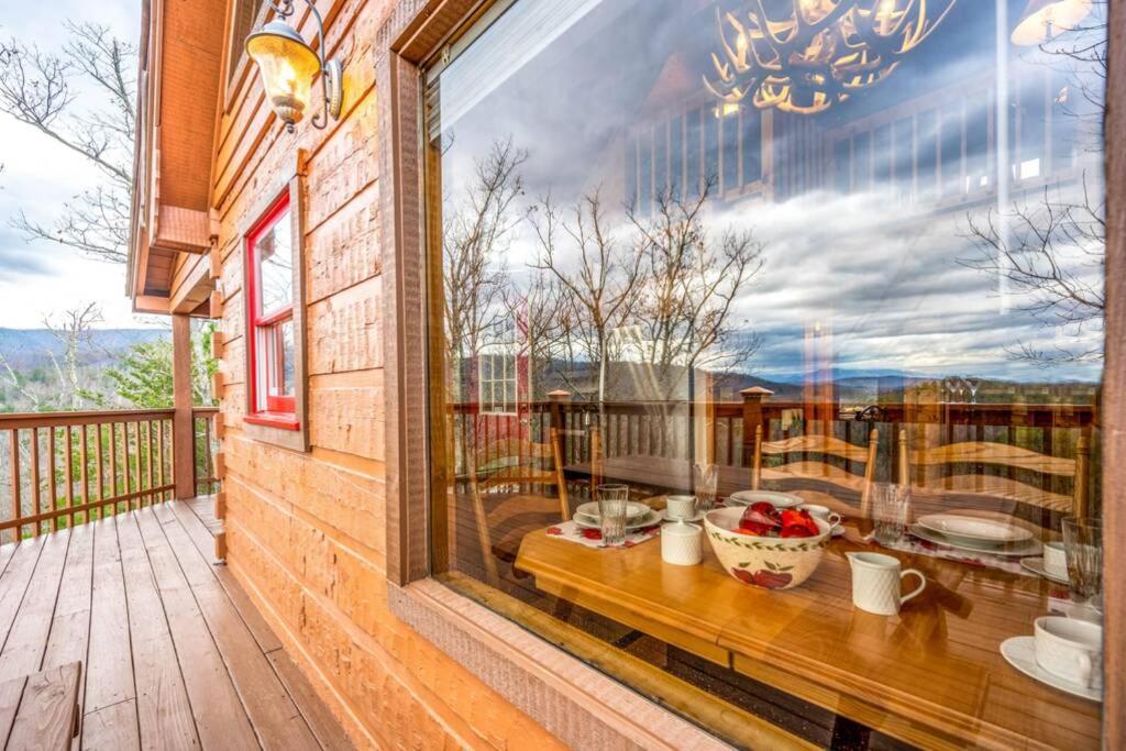Over The Mountain - Smoky Mountain View Cabin Сев'єрвілл Екстер'єр фото