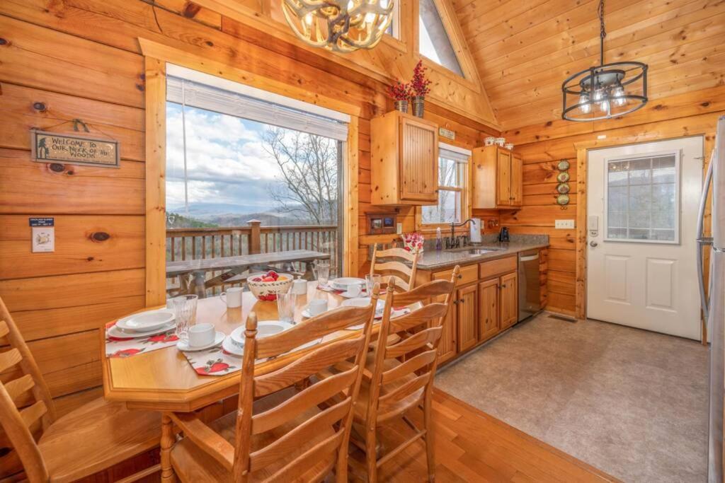 Over The Mountain - Smoky Mountain View Cabin Сев'єрвілл Екстер'єр фото